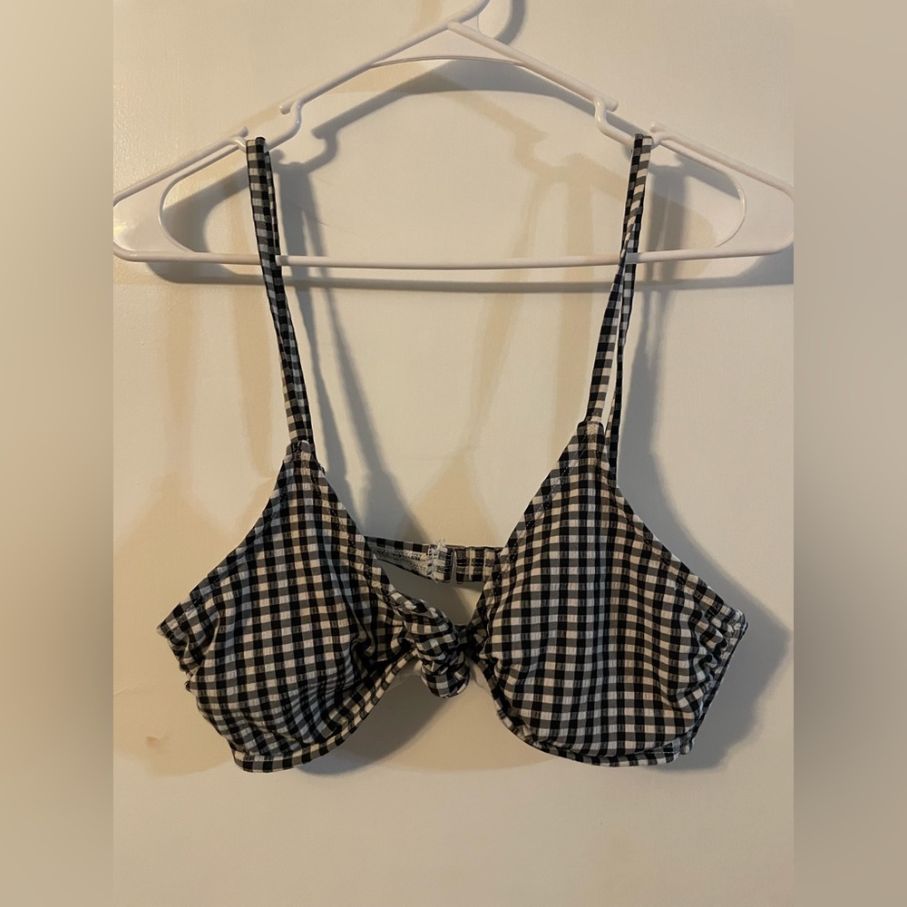 🌟5 for $25🌟 Bikini Top Black and White swim